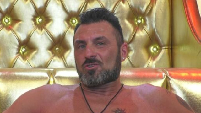 GF Vip, Sossio sulla Marini: 'Non ci voglio più avere a che fare'.