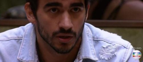Guilherme é advertido por Tiago Leifert no 'BBB20'. (Reprodução/TV Globo)