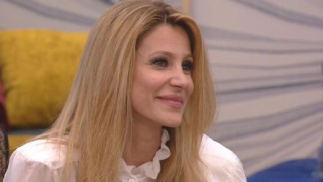 GF Vip, feeling Denver- Adriana, il marito di lei dichiara: 'Non seguo più il Gf Vip'.