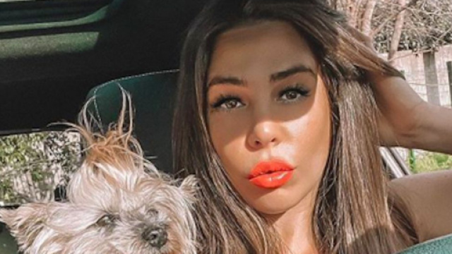 Kim Glow se fait critiquer par les internautes et influenceurs. Credit : Instagram/kim.glow.off