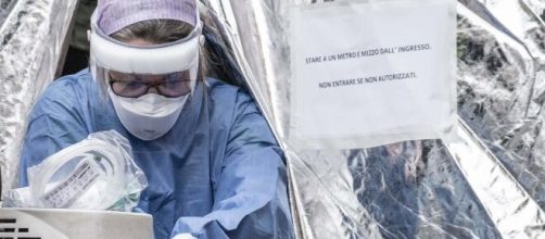 Coronavirus, in dodici ore sono arrivate 1500 domande di medici volontari pronti ad aiutare nelle zone più colpite.