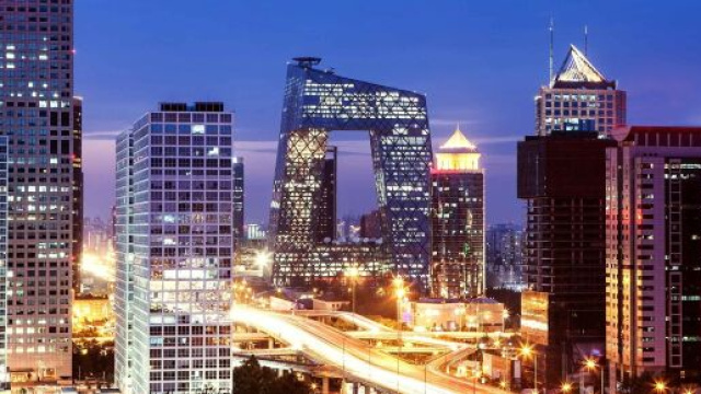 Coronavirus, la Cina accelera gli investimenti: taglio delle tasse e costruzione di nuove infrastrutture