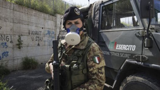 Procedura straordinaria di arruolamento per chiamata diretta nell'Esercito Italiano di 120 ufficiali medici e di 200 sottufficiali infermieri.