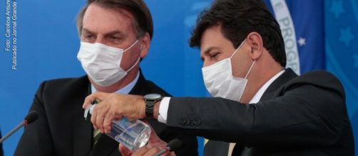 Coronavírus: Bolsonaro volta a minimizar pandemia e chama governadores de 'exterminadores de emprego'. (Arquivo Blasting News)