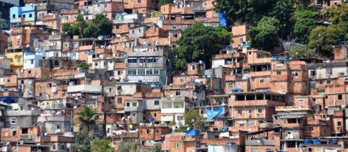 Toque de recolher é imposto por traficantes na rocinha. (Arquivo Blasting News)