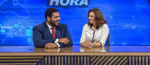 Paulo Vieira e Renata Gaspar no 'Fora de Hora': apresentadores do humorístico vão trabalhar de casa. (Arquivo Blasting News)