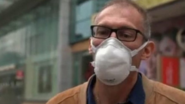 Coronavirus : pour un médecin français basé en Chine les mesures de confinement ne fonctionne pas. Credit : France 2