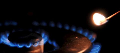 Bollette luce e gas: le tariffe diminuiscono per il crollo dei prezzi delle materie prime
