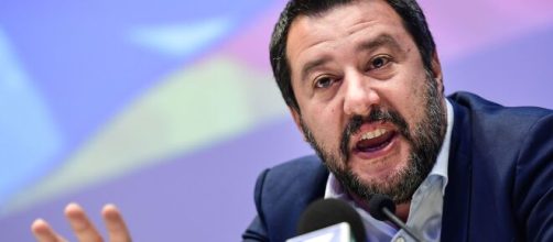 Coronavirus, Salvini critica l'Unione Europea con dure parole