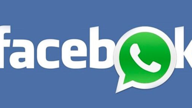 Facebook, &egrave; arrivata una opzione di condivisione diretta con WhatsApp