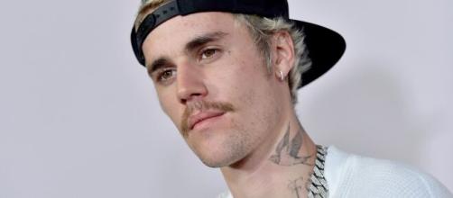 Justin Bieber, nem o cantor conseguiu escapar do teste de 'DNA'. ("Arquivo Blasting News")