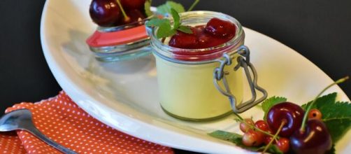 Vanilla pudding with cherries [Image Source: RitaE - Pixabay]