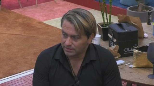 GF VIP 4, Patrick contro Zequila