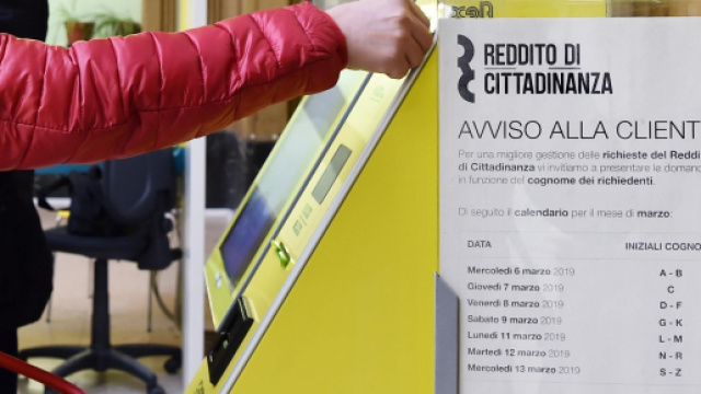 Reddito di cittadinanza da estendere, le ipotesi allo studio.