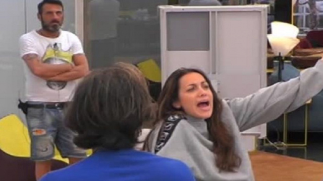 GF Vip 4, Teresanna Pugliese sbotta contro Antonio: ‘Meno accanimento’.