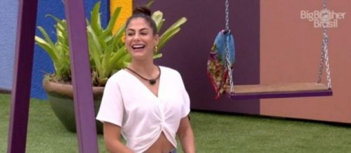 'BBB20': Mari escolhe chinelo oferecido por marca. (Reprodução/TV Globo)