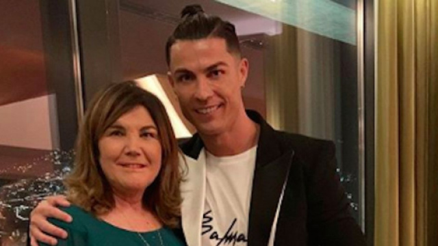 La mère de Cristiano Ronaldo d'urgence à l'hôpital. Credit : Instagram/Cristiano