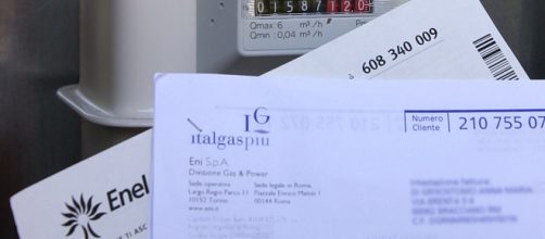 Bollette di luce e gas, consigli utili per abbassare i costi