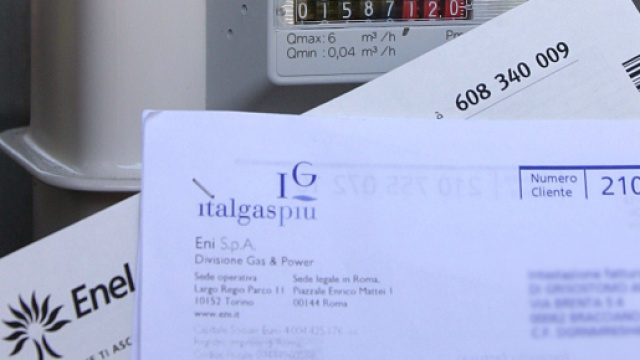 Bollette di luce e gas, consigli utili per abbassare i costi