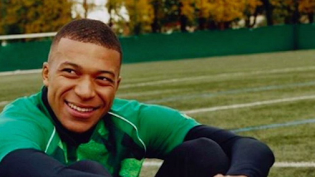 Kylian Mbappe fait un don à l'association Abbe Pierre pour aider les sans-abris face au coronavirus. Credit : Instagram/k.mbappe