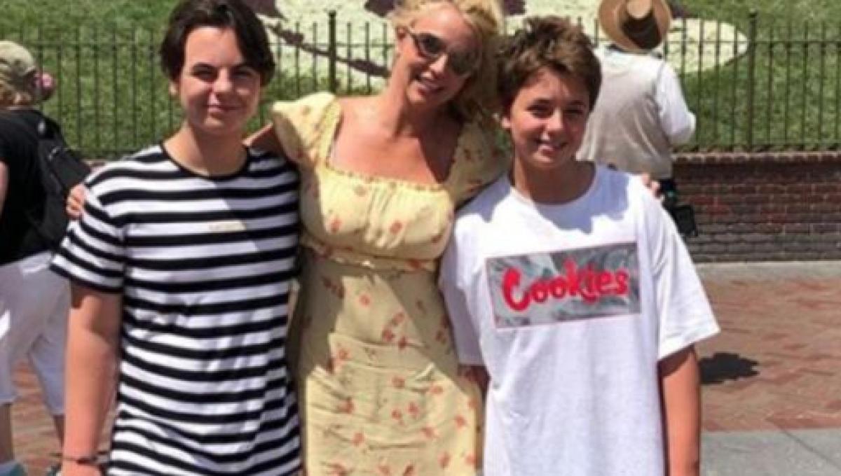 Britney Spears Son Jayden Takes To Social Media Outing Family Issues