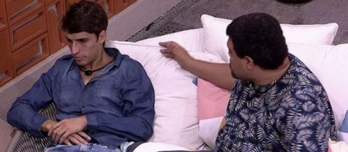 'BBB20': Felipe Prior se estranha com Babu. (Reprodução/TV Globo)