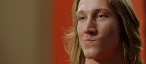 Trevor Lawrence might leave Clemson Tigers after the current season, reports. [Image Source: ESPN College Football/YouTube]