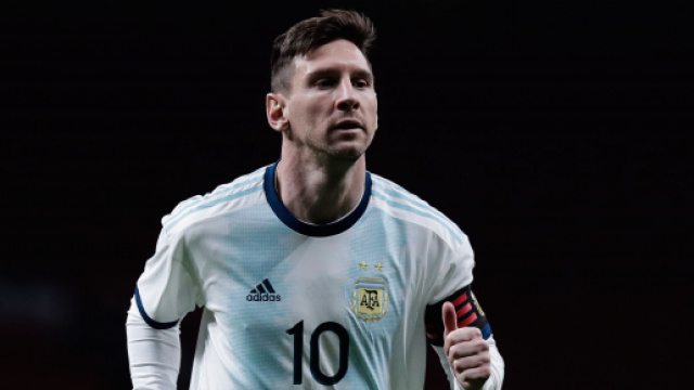 Leo Messi con la maglia della nazionale argentina