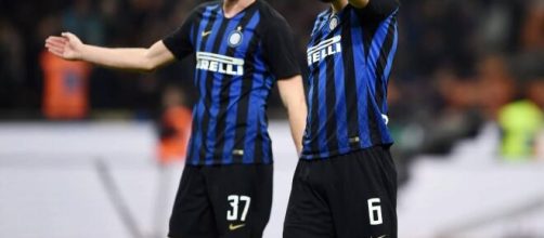 Nella foto due difensori dell'Inter.