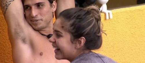 Mãe de Gizelly revela o que acha sobre romance da sister com Felipe Prior. (Reprodução/ TV Globo)