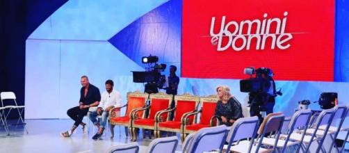 Uomini e Donne, calano ancora gli ascolti del Trono Classico: 15,8% contro il 20% degli Over.