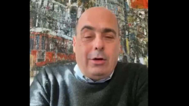 Nicola Zingaretti annuncia la sua positività al coronavirus.