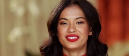 On '90 Day Fiancé': Juliana Custodio posts hot pics on Instagram. [Image Source: TLC/YouTube]