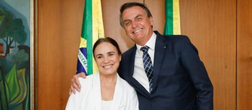 Regina Duarte e Jair Bolsonaro tiveram primeiro atrito. (Arquivo Blasting News)