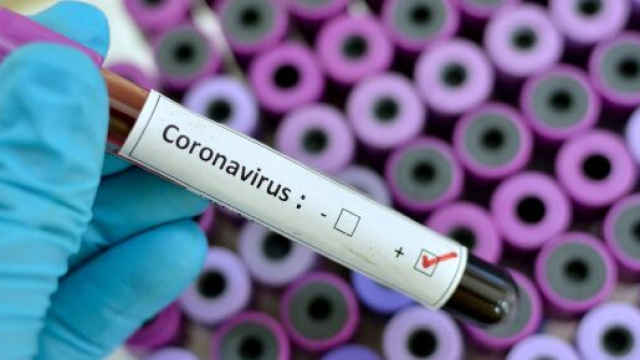Coronavirus: medici e infermieri fanno turni massacranti per garantire l'assistenza ai contagiati.
