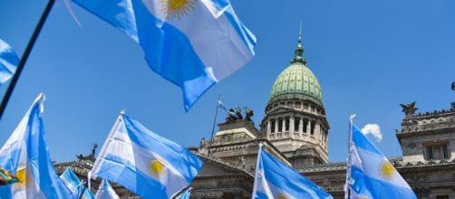 Presidente da Argentina solicita que Techint recontrate os 1.450 demitidos devido a crise do coronavírus. (Arquivo Blasting News)