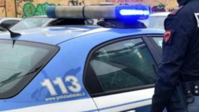 Roma, sequestra madre e figlio durante rapina: arrestato 15enne.