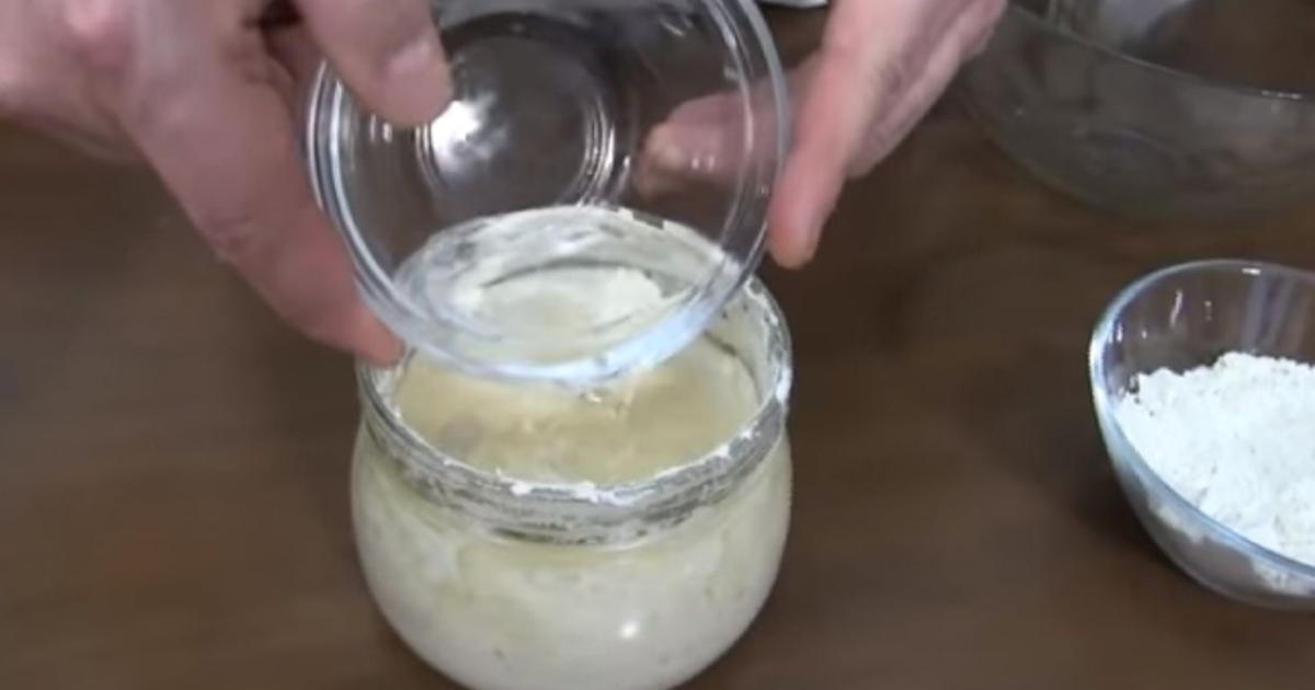 Fare il lievito madre: ricetta con acqua, farina e miele