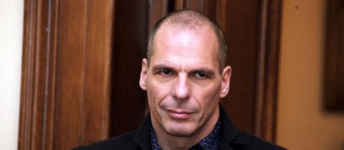 Varoufakis denuncia la bufala della Merkel sul Mes