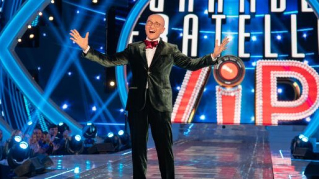 Signorini sulle liti al GF Vip: &lsquo;Le persone che non litigano sone false&rsquo;.