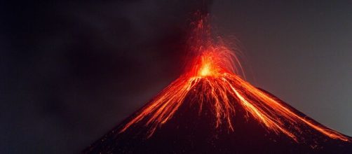 Imagen captada por las cámaras del volcán en erupción.