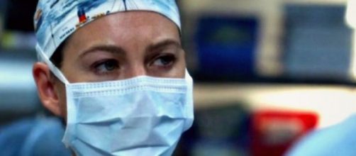 Krista Vernoff conferma di aver valutato l'ipotesi di inserire la pandemia nella trama di Grey's Anatomy 17.