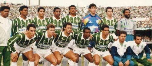 Palmeiras venceu o Corinthians na final e conquistou o título do Paulistão de 1993 (Foto: Arquivo Blasting News)