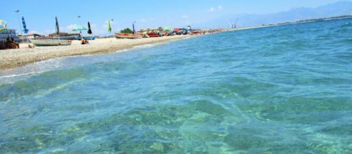 Le acque del Mar Ionio sono generalmente limpide, poiché lo scarso inurbamento non ha causato forti problemi di inquinamento.