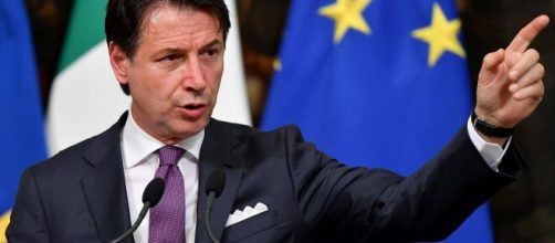 Sondaggio: per il 54% degli intervistati Conte ha sbagliato a rispondere alle opposizioni.