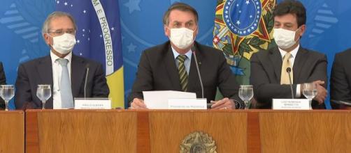 Bolsonaro estuda nomes para substituir Mandetta do cargo de ministro da Saúde (Fonte: Blasting)