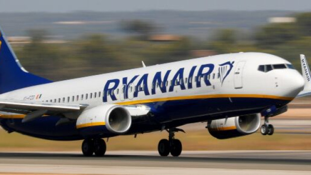 Voli biglietti Ryanair a prezzi più bassi, la promessa di O'Leary.