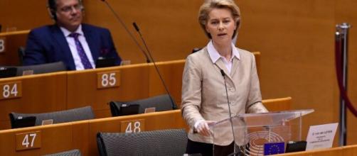 Ursula Von Der Leyen chiede scusa all'Italia in Parlamento