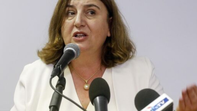 Colf e badanti, possibile indennizzo in base a orario: 600 euro tempo pieno, 400 part-time.