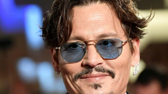 Johnny Depp sbarca su Instagram, i fan in delirio